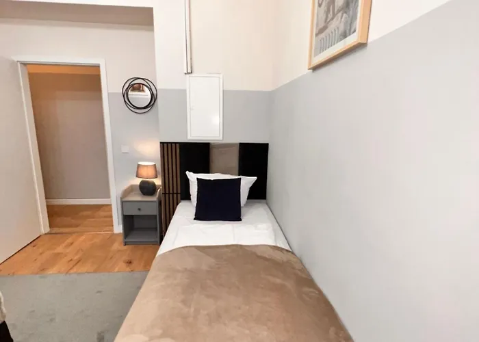 Διαμέρισμα Stylish 4rooms Flat Am Adenauerplatz 8 Personen Kurfuerstendamm