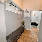 Stylish 4rooms Flat Am Adenauerplatz 8 Personen Kurfuerstendamm Apartment *