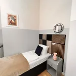 Stylish 4rooms Flat Am Adenauerplatz 8 Personen Kurfuerstendamm Apartment